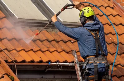 Démoussage et hydrofuge de toiture à Marolles